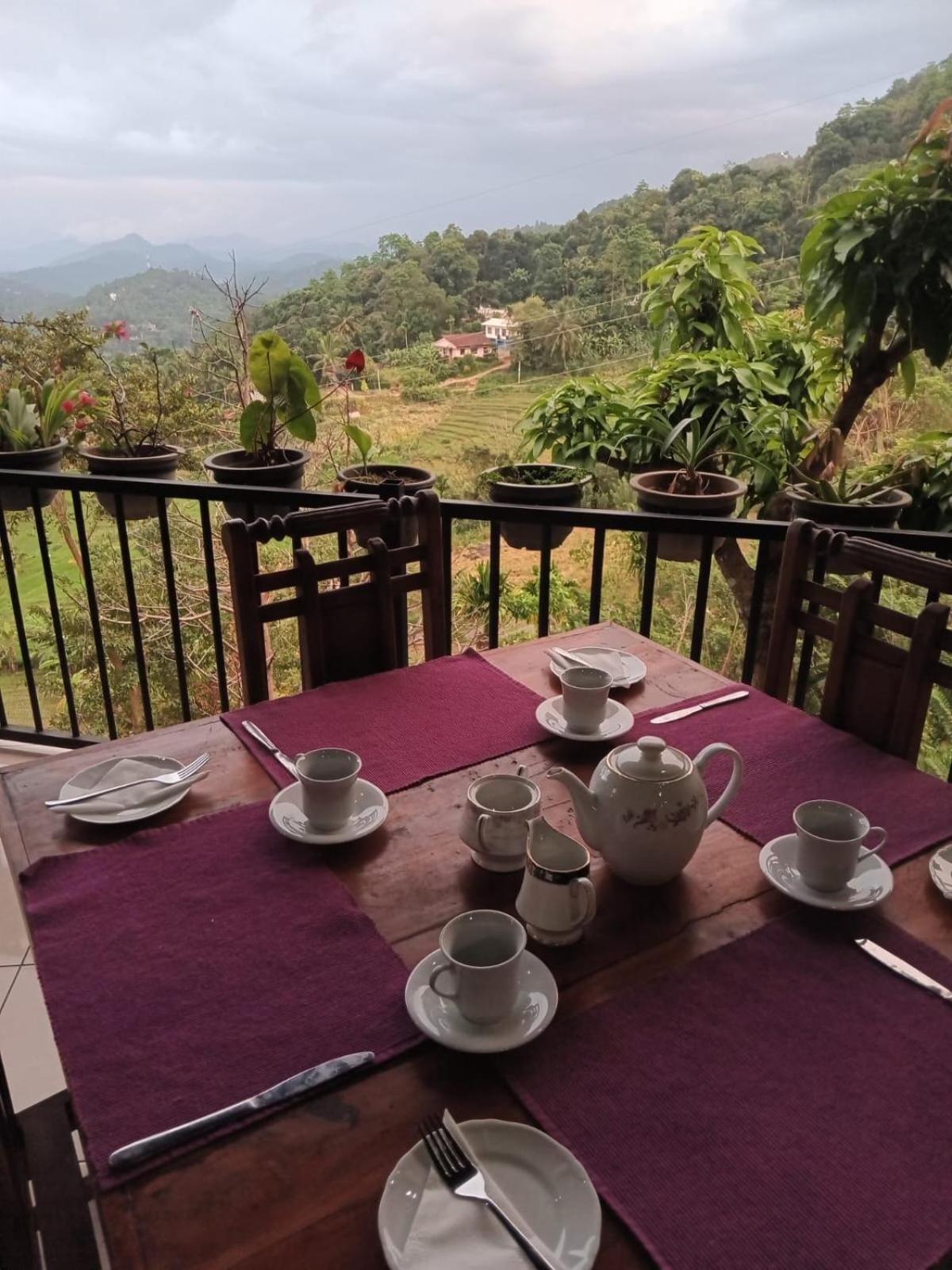 Kandy Ivy Mountain View Resort Kültér fotó